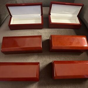 Elegant Wooden Glasses Case